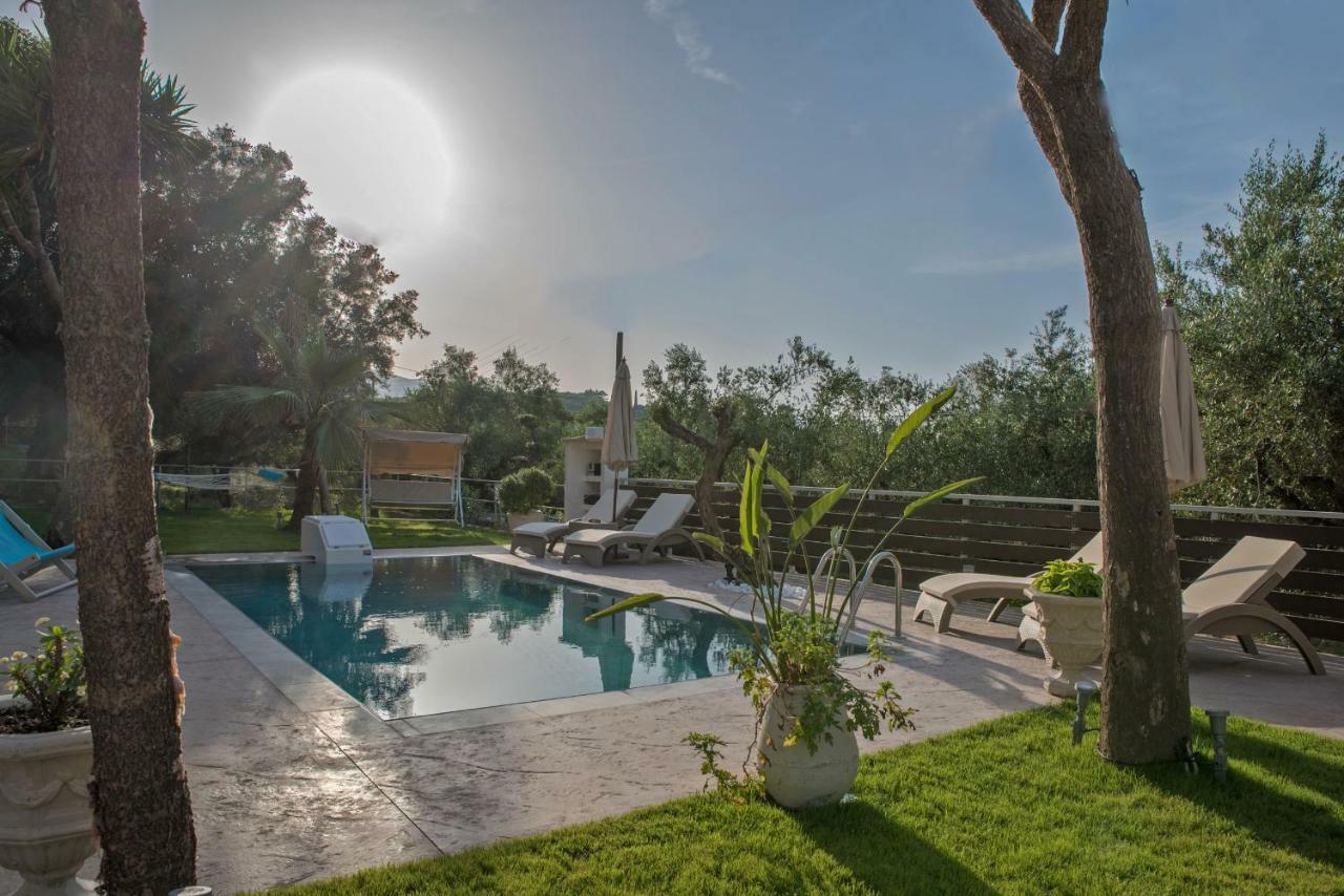 Sweet Home Laganas Bagian luar foto